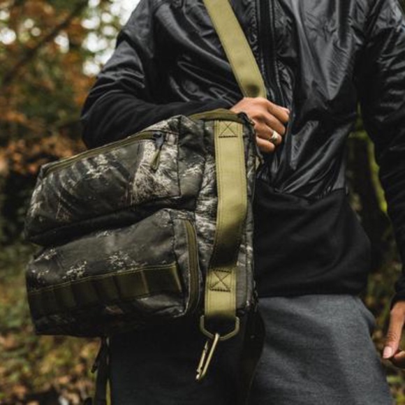 NIKE PROFILE PRINTED BACKPACK - OLIVE CANVAS - Picture 4 of 8